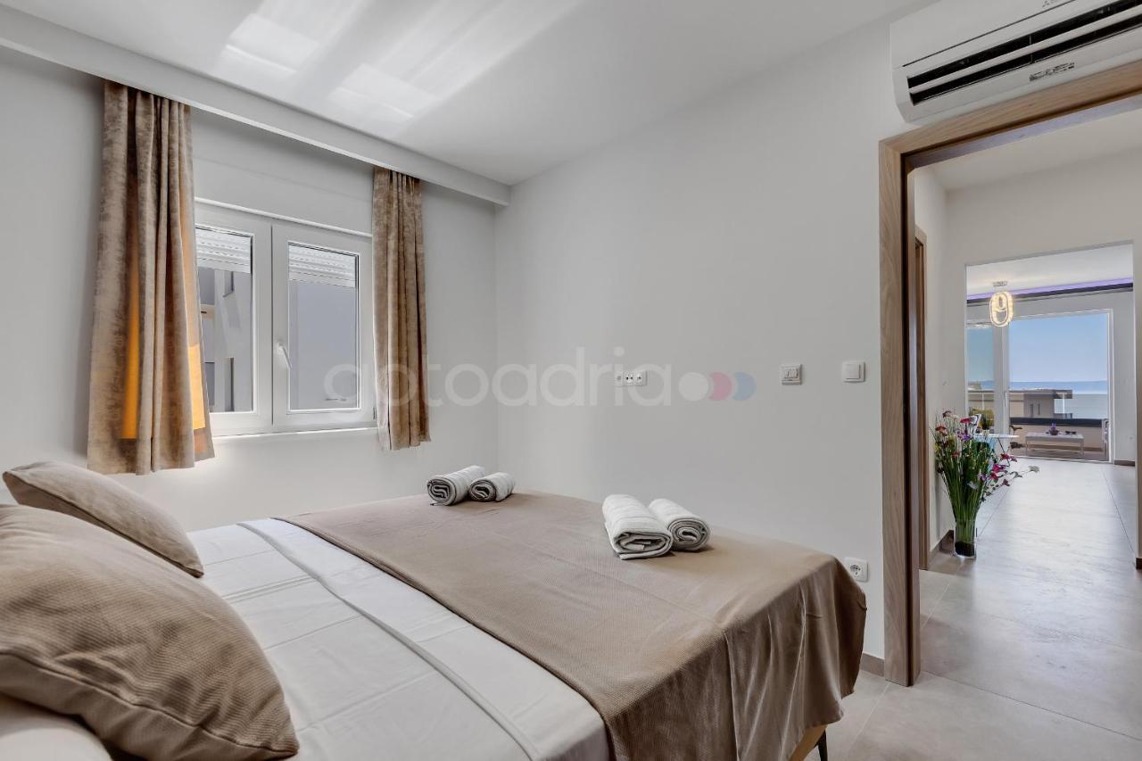 Luxury Seaview Apt Luki - Free Parking Makarska Esterno foto